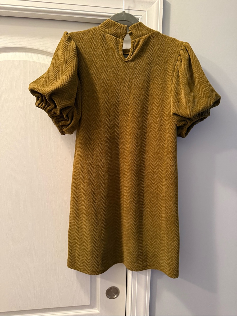 NWT-THML-Olive Puff-Sleeve High-Neck Dress-Med - Picture 3 of 10